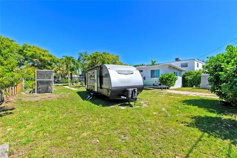 1946 Madison Street Hollywood FL 33020