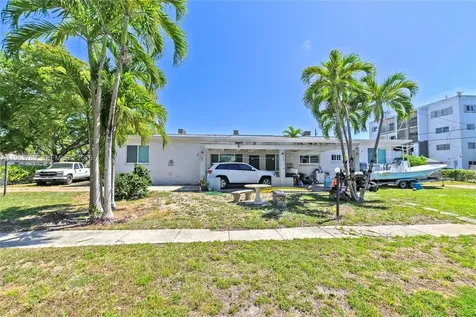 1946 Madison Street Hollywood FL 33020