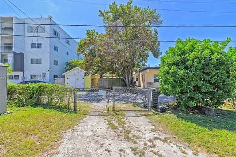 1946 Madison Street Hollywood FL 33020