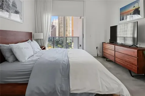 17550 Collins Avenue Sunny Isles Beach FL 33160