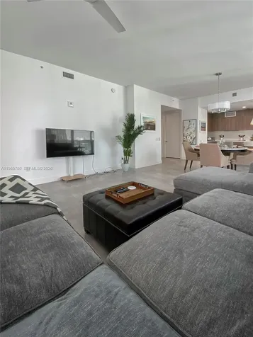 17550 Collins Avenue Sunny Isles Beach FL 33160