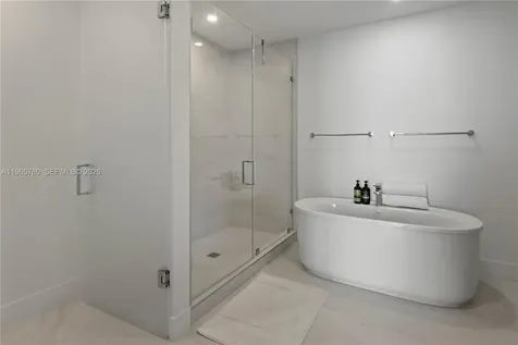17550 Collins Avenue Sunny Isles Beach FL 33160