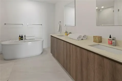17550 Collins Avenue Sunny Isles Beach FL 33160