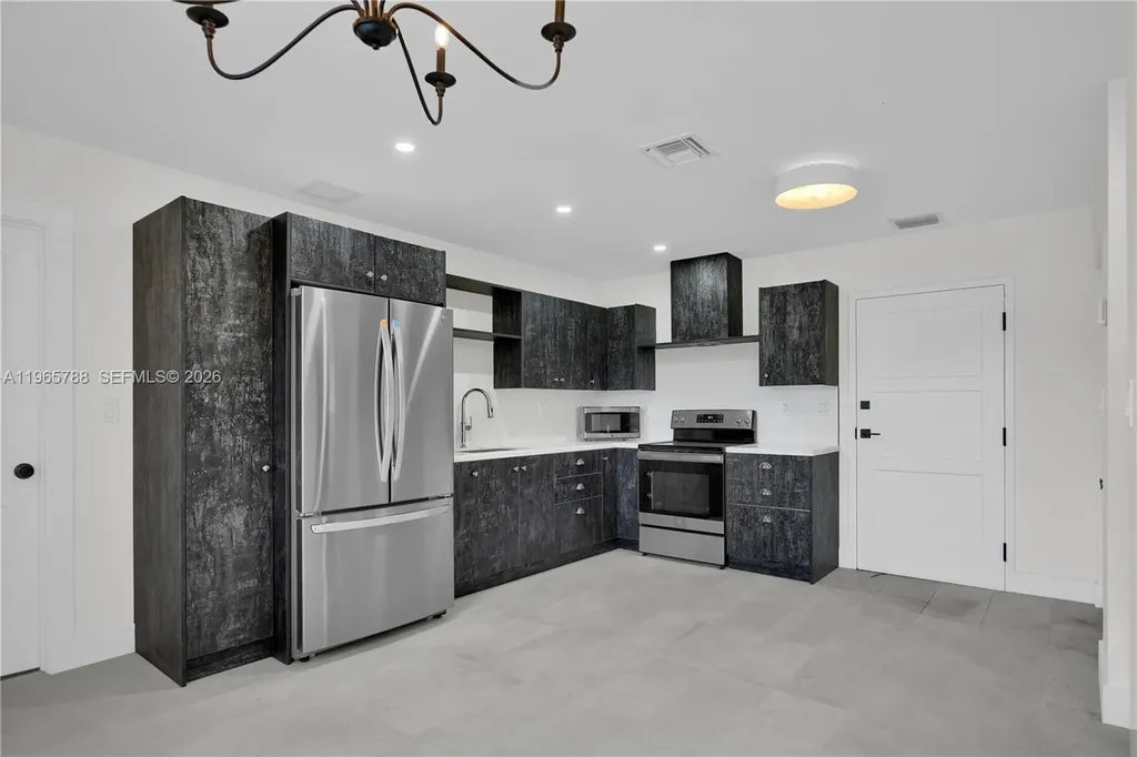 5980 SW 40th Avenue Fort Lauderdale FL 33312