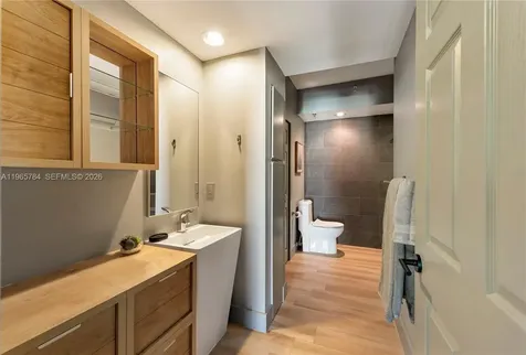 3145 NE 184th Street Aventura FL 33160