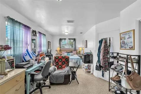 3235 SW 93rd Court Miami FL 33165