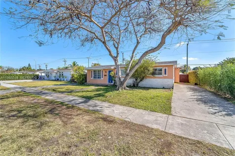 3235 SW 93rd Court Miami FL 33165