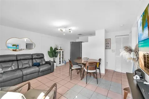 3235 SW 93rd Court Miami FL 33165