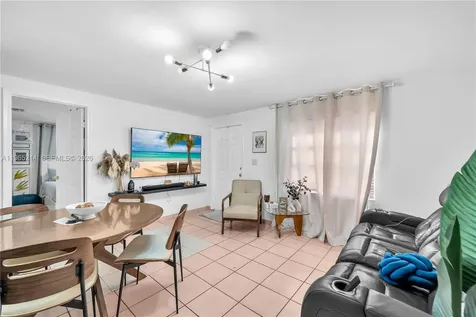 3235 SW 93rd Court Miami FL 33165