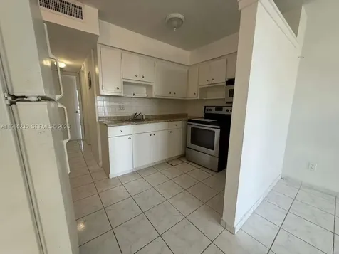 7917 West Drive North Bay Village FL 33141