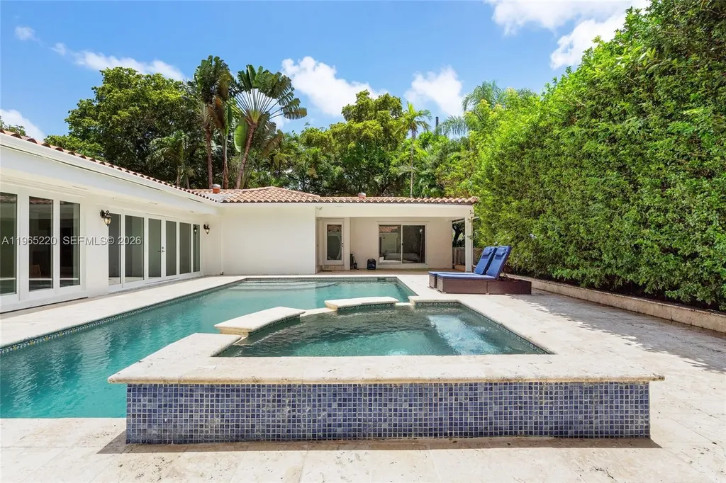 5810 Maggiore Street Coral Gables FL 33146