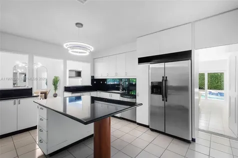 5810 Maggiore Street Coral Gables FL 33146