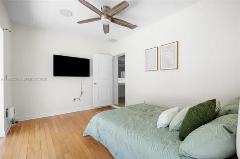 5810 Maggiore Street Coral Gables FL 33146