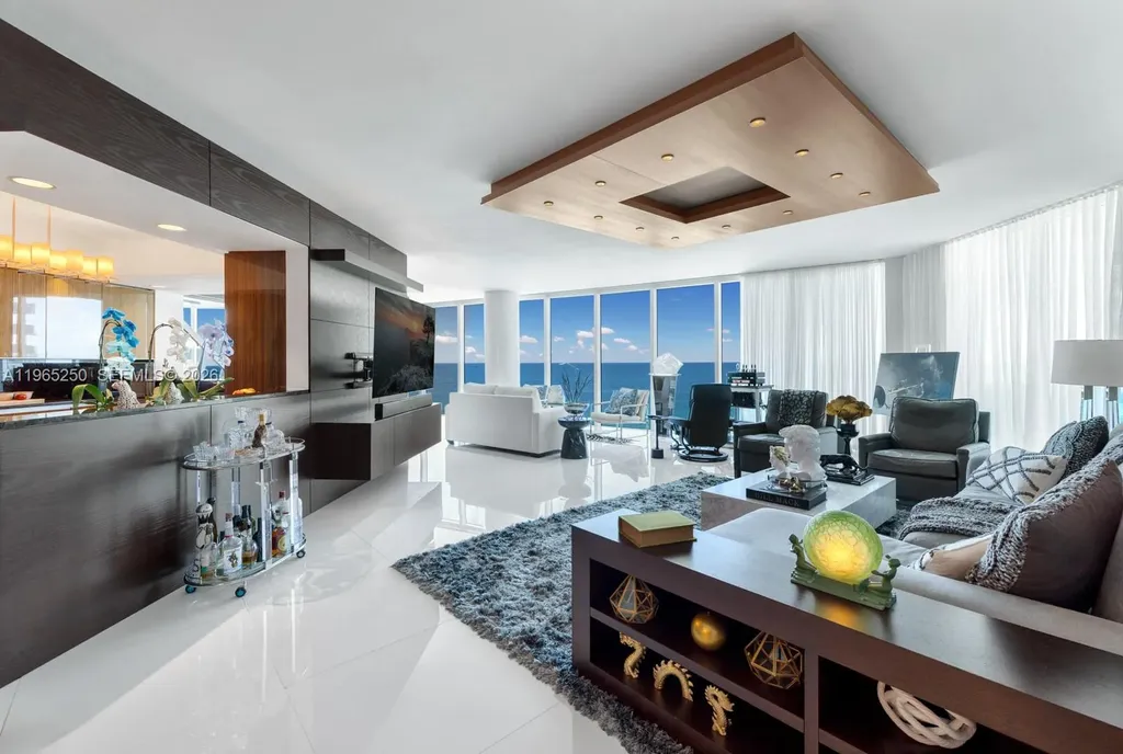 2711 S Ocean Drive Hollywood FL 33019