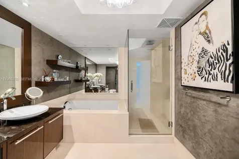 2711 S Ocean Drive Hollywood FL 33019