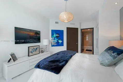 2711 S Ocean Drive Hollywood FL 33019