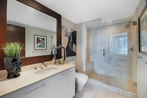 2711 S Ocean Drive Hollywood FL 33019