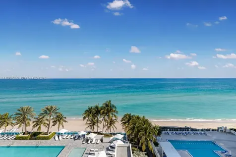 2711 S Ocean Drive Hollywood FL 33019