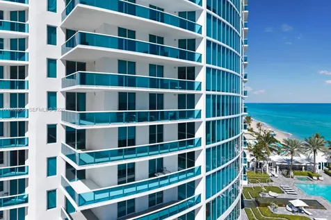 2711 S Ocean Drive Hollywood FL 33019