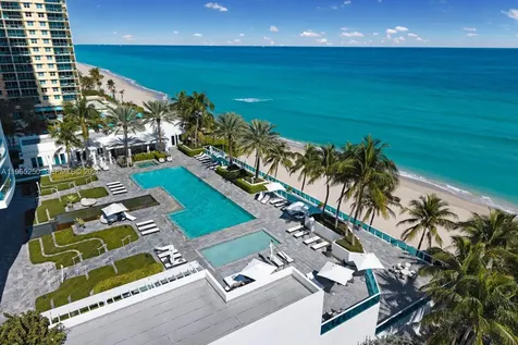 2711 S Ocean Drive Hollywood FL 33019