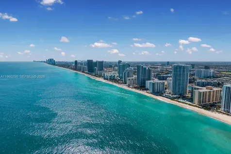 2711 S Ocean Drive Hollywood FL 33019