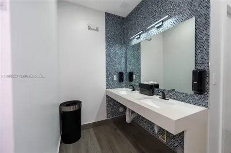17011 N Bay Road Sunny Isles Beach FL 33160