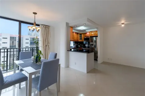 17011 N Bay Road Sunny Isles Beach FL 33160