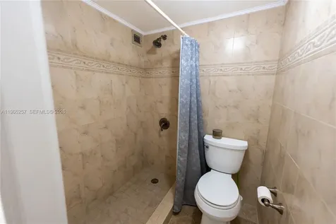 17011 N Bay Road Sunny Isles Beach FL 33160