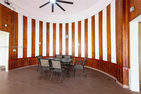 17011 N Bay Road Sunny Isles Beach FL 33160