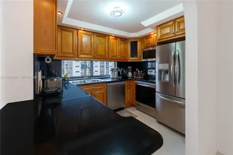 17011 N Bay Road Sunny Isles Beach FL 33160
