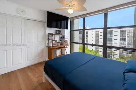 17011 N Bay Road Sunny Isles Beach FL 33160