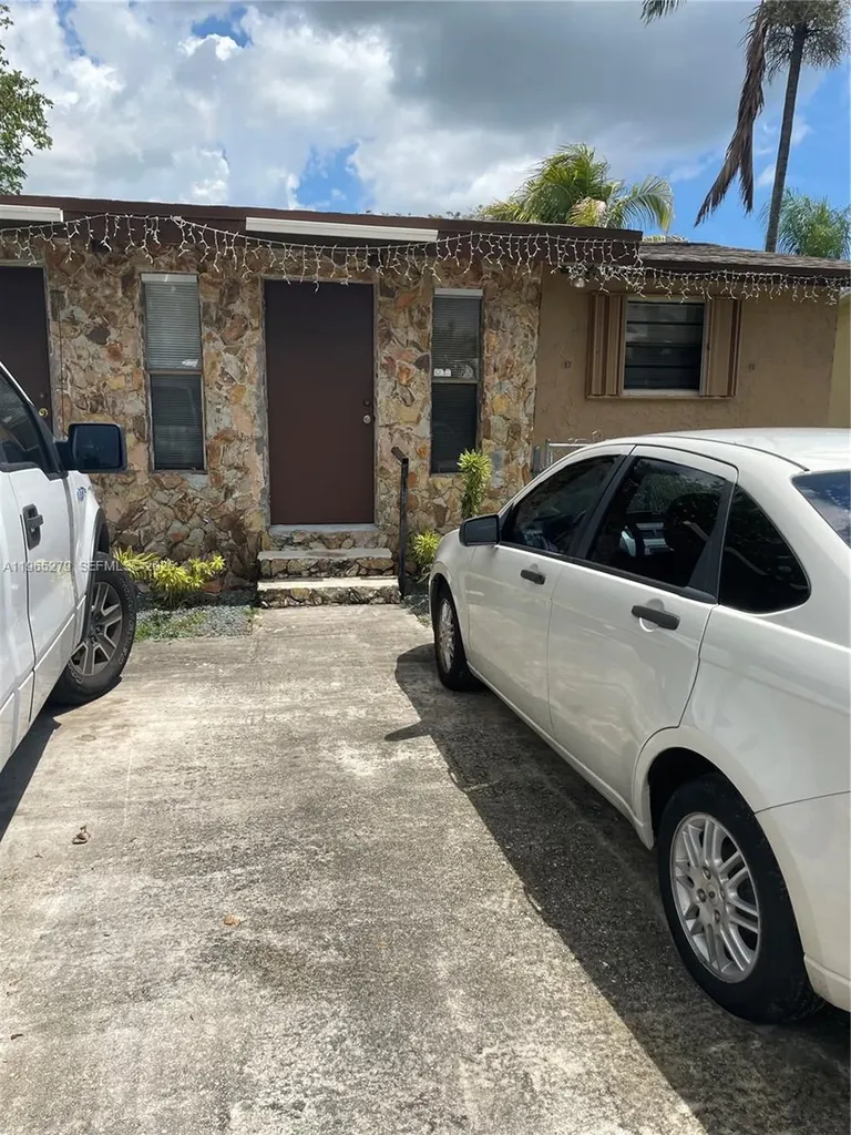 1913 Harding Street Hollywood FL 33020