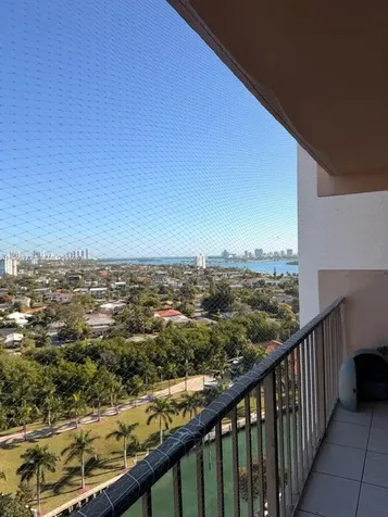 Miami FL 33181