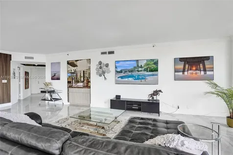 3000 Island Boulevard Aventura FL 33160