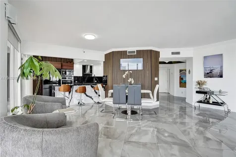 3000 Island Boulevard Aventura FL 33160