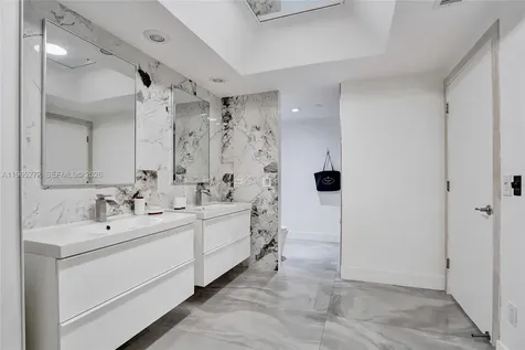 3000 Island Boulevard Aventura FL 33160