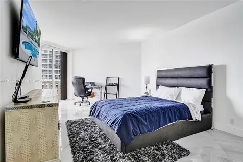 3000 Island Boulevard Aventura FL 33160