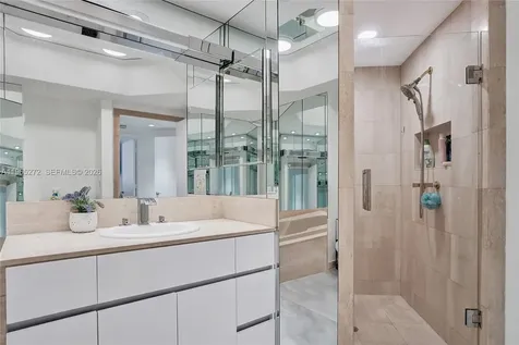 3000 Island Boulevard Aventura FL 33160