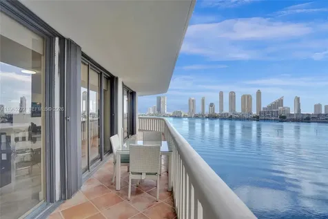 3000 Island Boulevard Aventura FL 33160