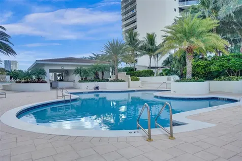 3000 Island Boulevard Aventura FL 33160