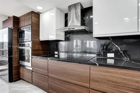 3000 Island Boulevard Aventura FL 33160
