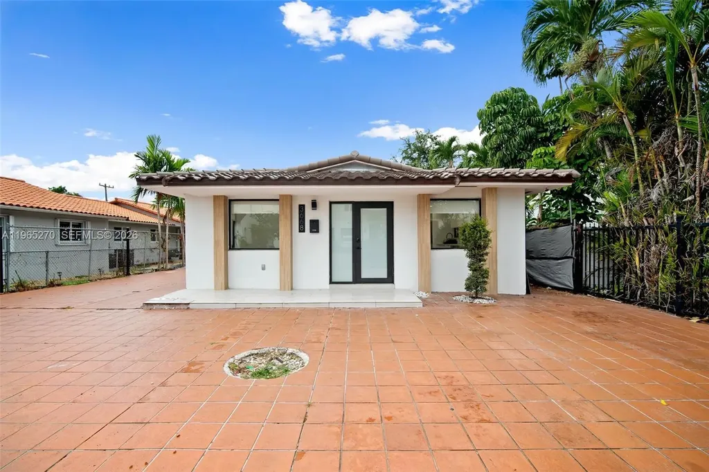 3668 SW 26th Street Miami FL 33133