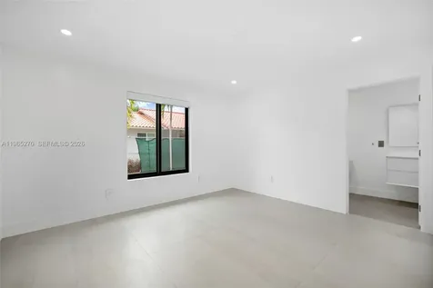 3668 SW 26th Street Miami FL 33133