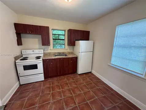 8290 NW 4th Avenue Miami FL 33150