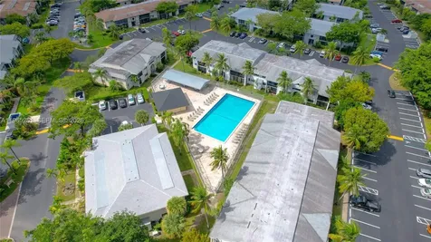 927 NE 199th Street Miami FL 33179