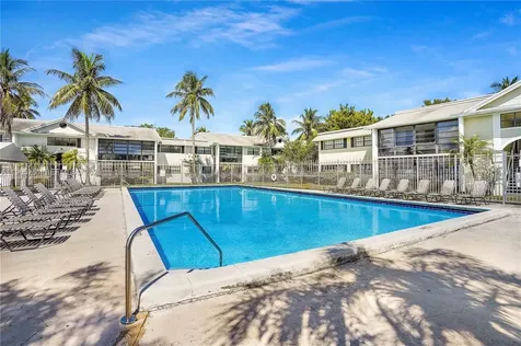 927 NE 199th Street Miami FL 33179