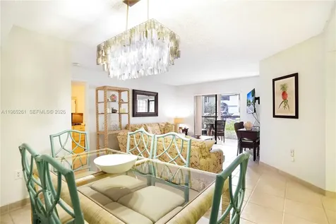 927 NE 199th Street Miami FL 33179