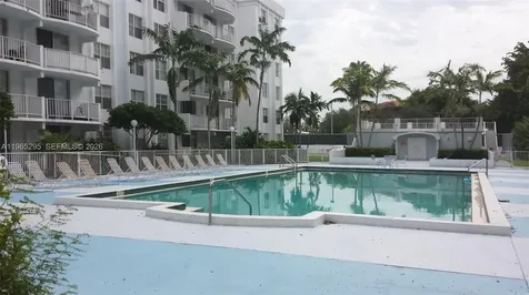 492 NW 165th Street Road Miami FL 33169
