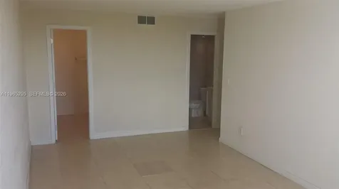 492 NW 165th Street Road Miami FL 33169