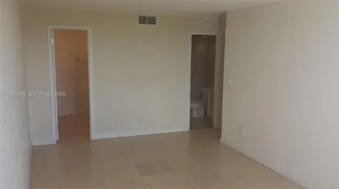 492 NW 165th Street Road Miami FL 33169